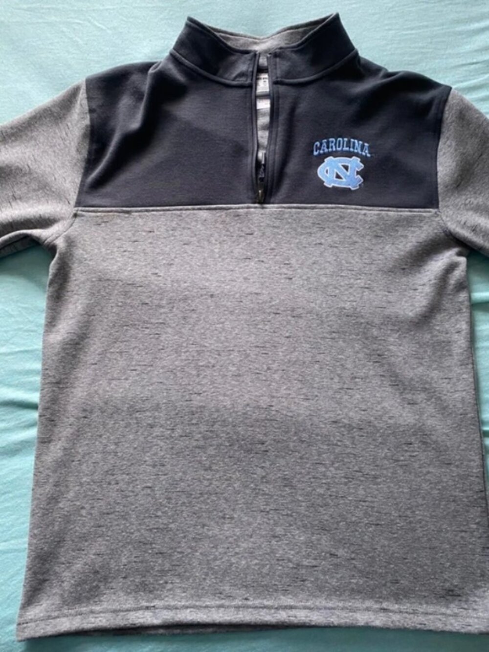 UNC Tar Heels men’s long sleeve zip-up pullover